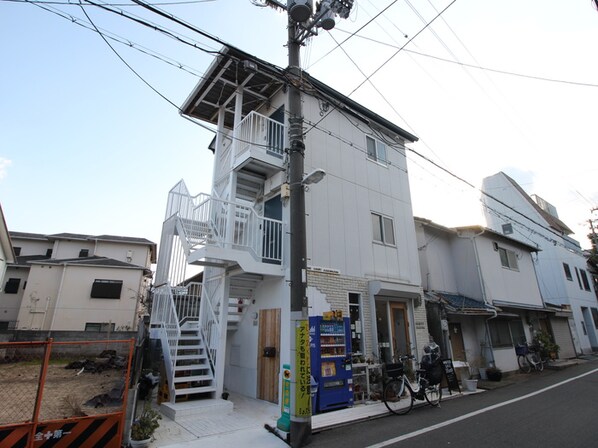 パインコート芦屋川の物件外観写真